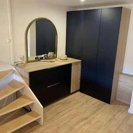 Duplex Sur Le Port Du Brusc, Plage, Embarcadere, Commerces A Pieds Apartment