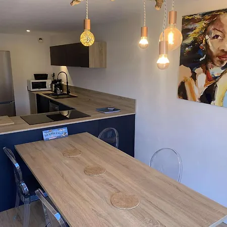 Duplex Sur Le Port Du Brusc, Plage, Embarcadere, Commerces A Pieds Apartament